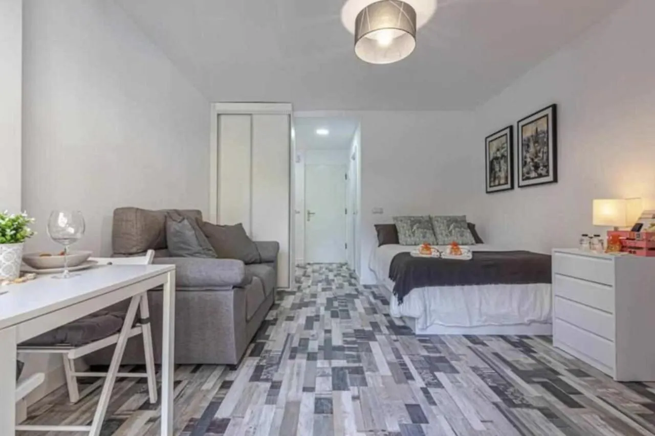 797 Holiday Rentals - Moderno Estudio En Iris Para 2 Con Piscinas Benalmadena 0*,